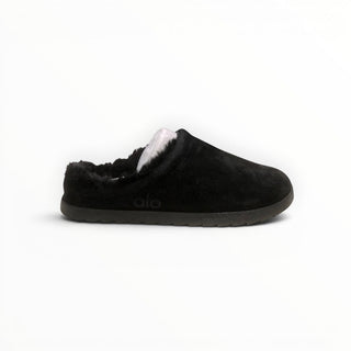 FWSports Shoes Alo Yoga black faux fur recovery slipper with a plush interior and slip-on design for indoor comfort.