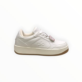 FWSports Shoes Alo Yoga Recovery Mode white low-top sneakers with a cushioned midsole and gum rubber outsole.