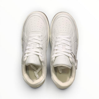 FWSports Shoes Alo Yoga Recovery Mode white low-top sneakers with a minimalist lace-up design and cushioned interior.