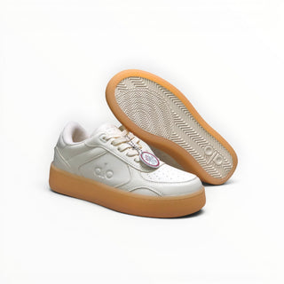 FWSports Shoes Alo Yoga Recovery Mode beige low-top sneakers with gum rubber soles and minimalist design.