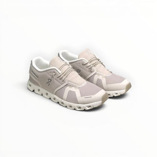FWSports Shoes CLOUD 5 women's running shoes in pearl and white featuring breathable mesh and speed-lacing system.