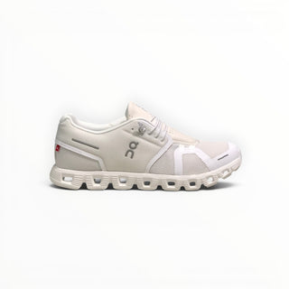 FWSports Shoes Cloud 5 men's running shoe in white with breathable mesh upper, speed-lacing, and CloudTec cushioning.