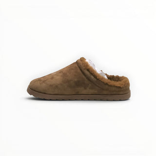 FWSports Shoes Alo Yoga dark brown faux fur recovery slipper with a plush interior and slip-on design