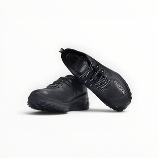 FWSports Shoes KEEN NXIS EVO WP men's black lightweight waterproof hiking shoes with durable all-terrain rubber outsoles.