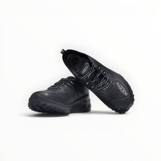 FWSports Shoes KEEN NXIS EVO WP dark grey lightweight waterproof hiking shoes with durable rubber outsoles.