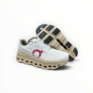 FWSports Shoes On Running Cloudmonster Void sneakers in white and gold with mesh upper and signature CloudTec sole