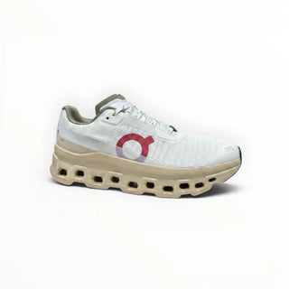 FWSports Shoes On Running Cloudmonster Void white and gold running sneaker with mesh upper and thick cushioned sole