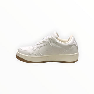 FWSports Shoes white Alo Yoga Recovery Mode low-top sneakers with a cushioned midsole and gum rubber outsole.